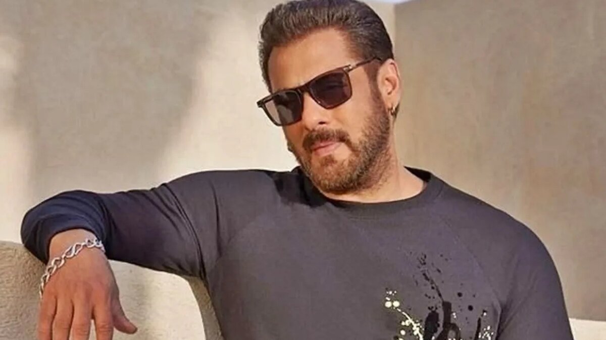 Salman Khan Praises Gaurav Khanna’s Steady Gameplay in Bigg Boss 19; Promises Future Collaboration